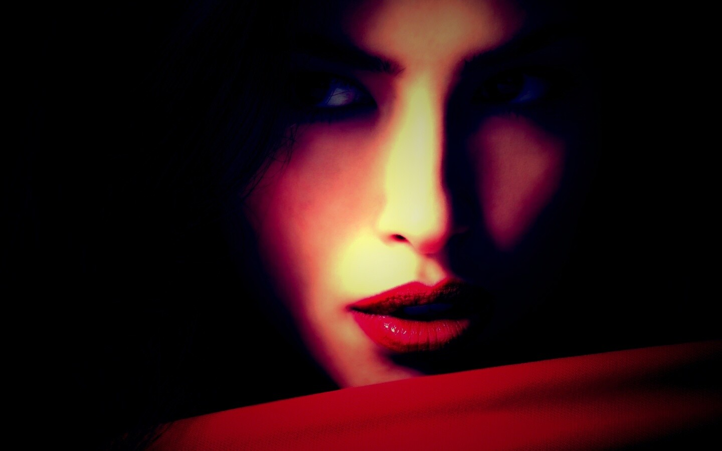 Женский взгляд обои