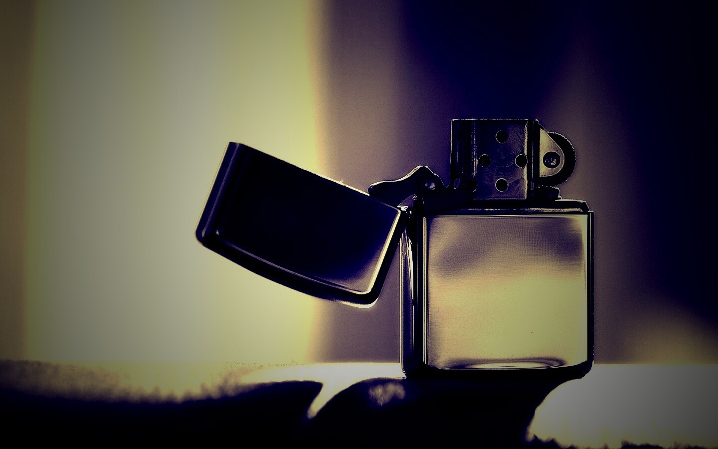 Зажигалка обои