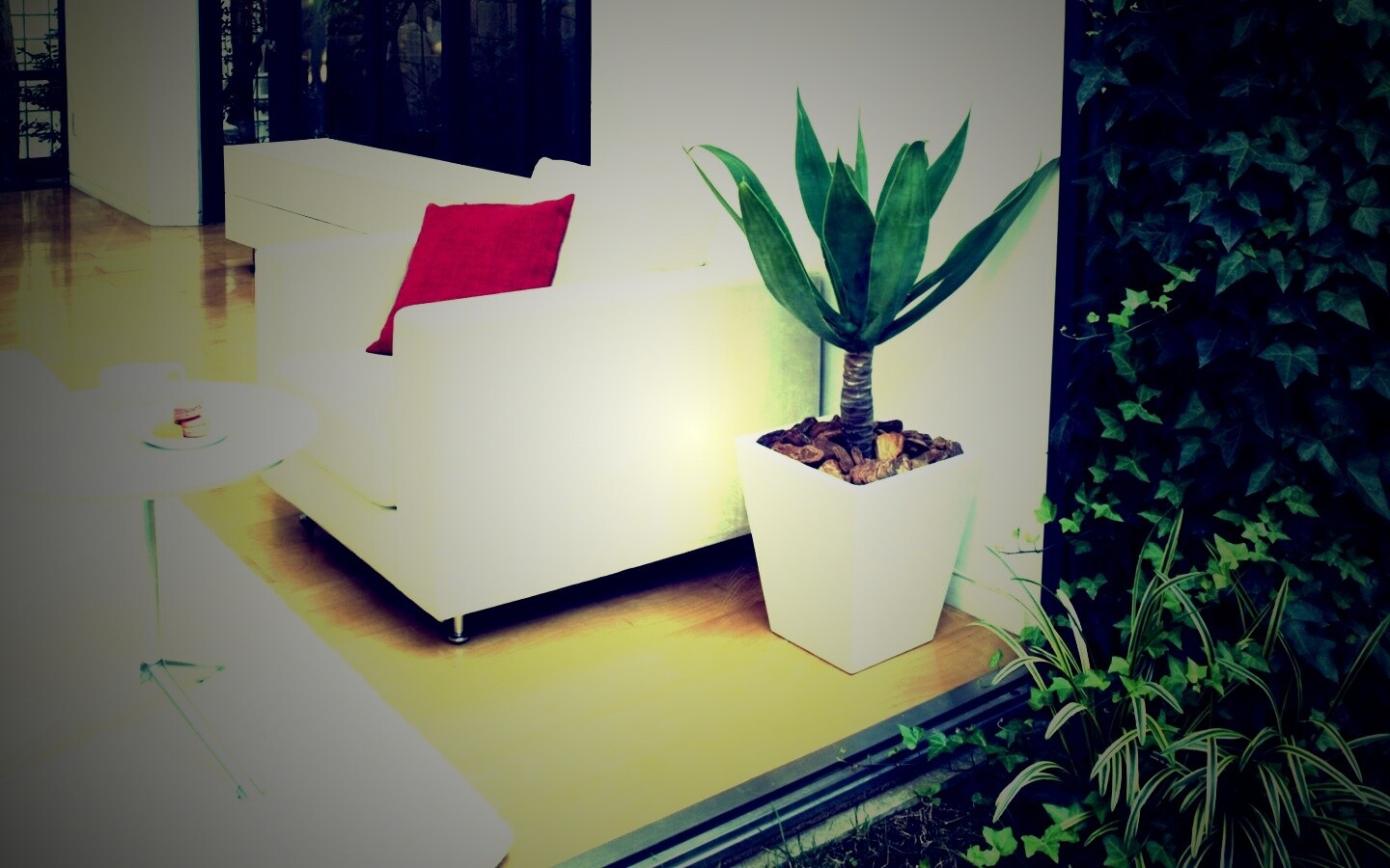 Белое кресло обои