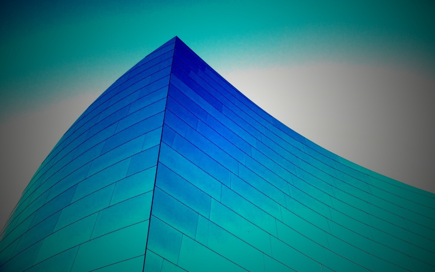 Угол небоскреба обои