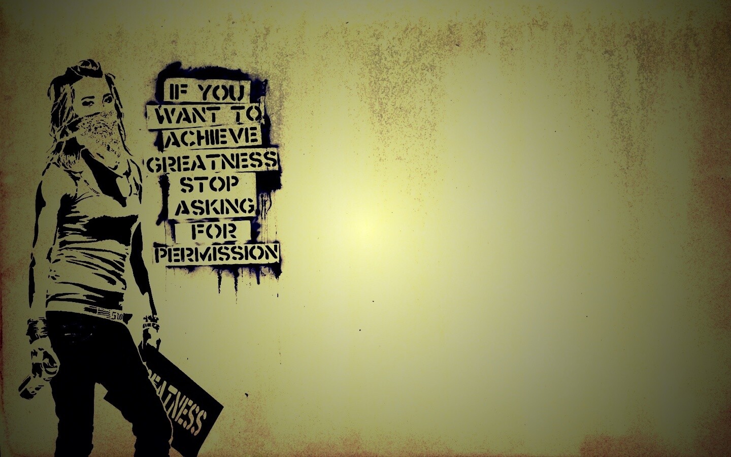 Девушка с баллончиком обои