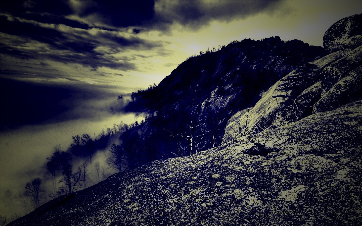 Туманные горы обои