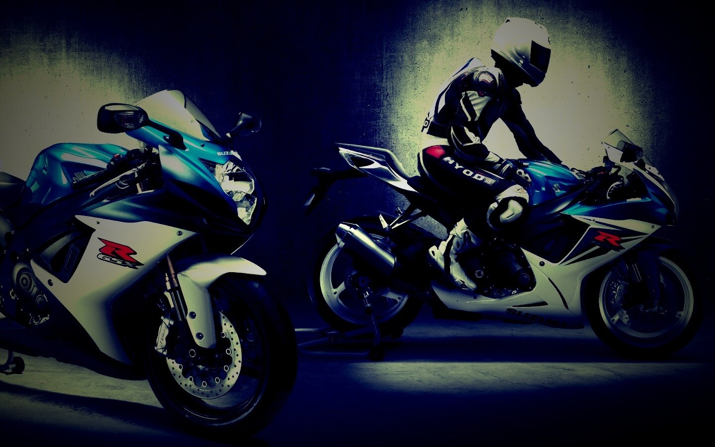 Suzuki и мотоциклист обои