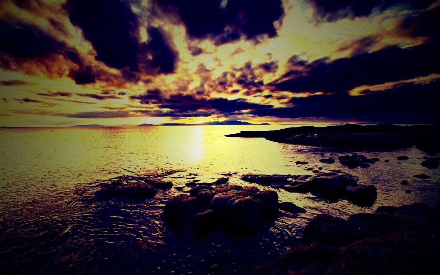 Красивый вид на вечернее море обои