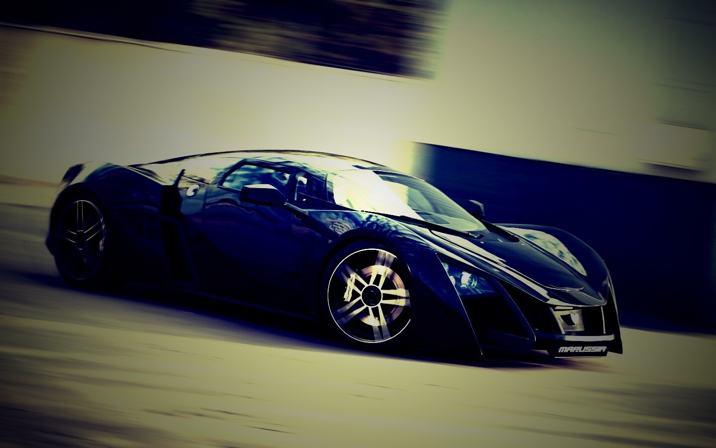 Маруся спорткар обои