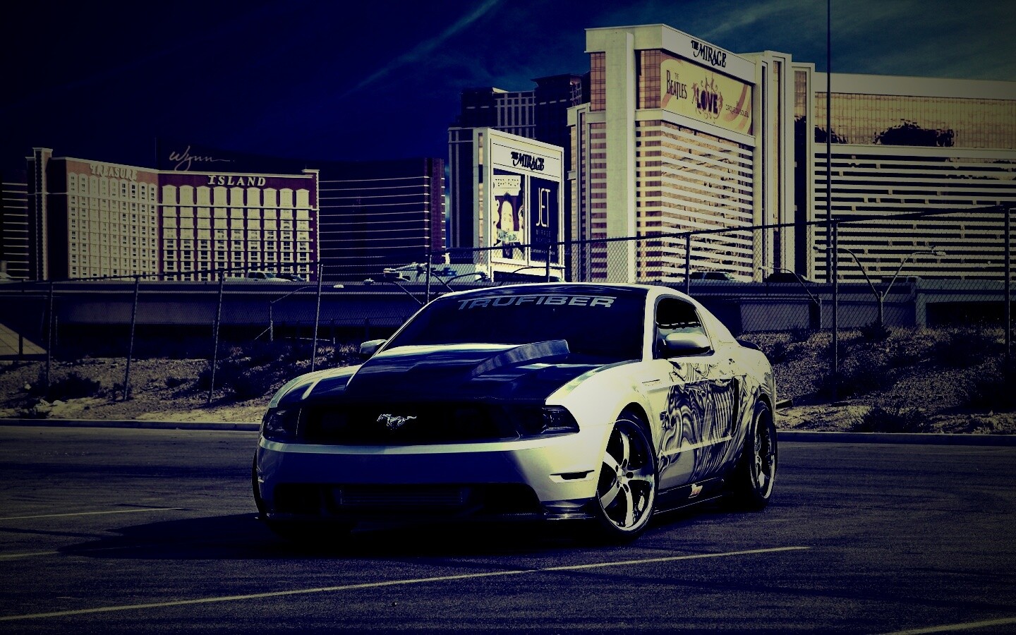 Тюнингованный Форд Мустанг обои