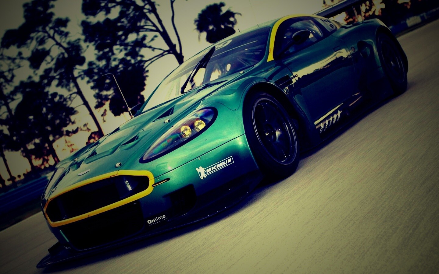 Aston Martin обои