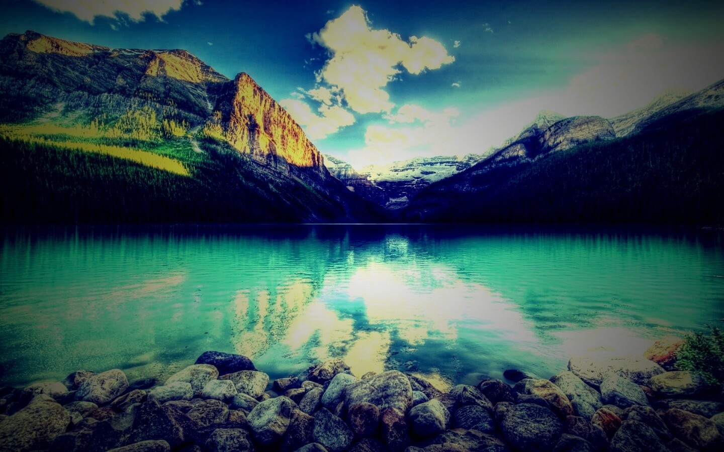 Горное озеро обои