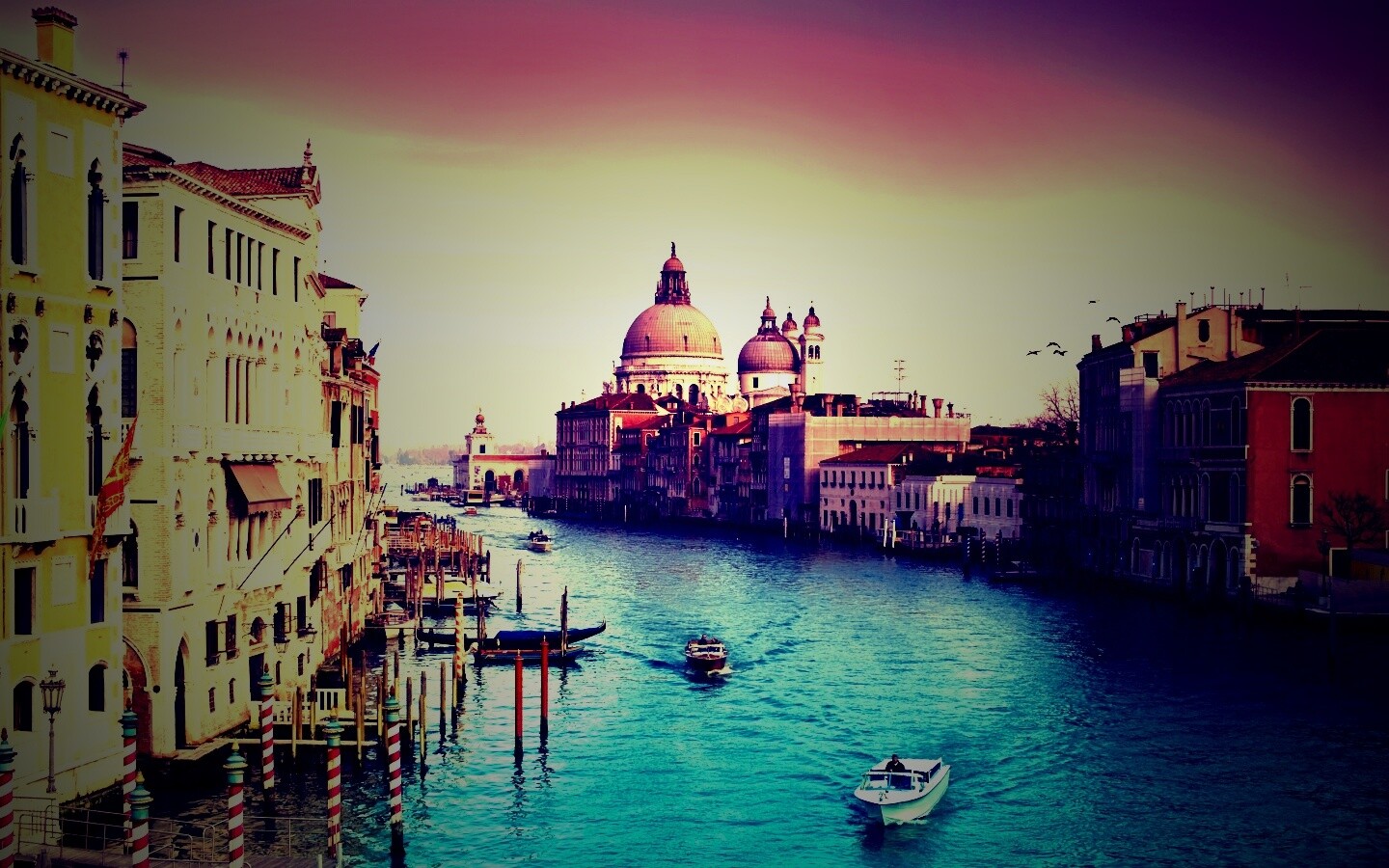 Канал в Венеции обои