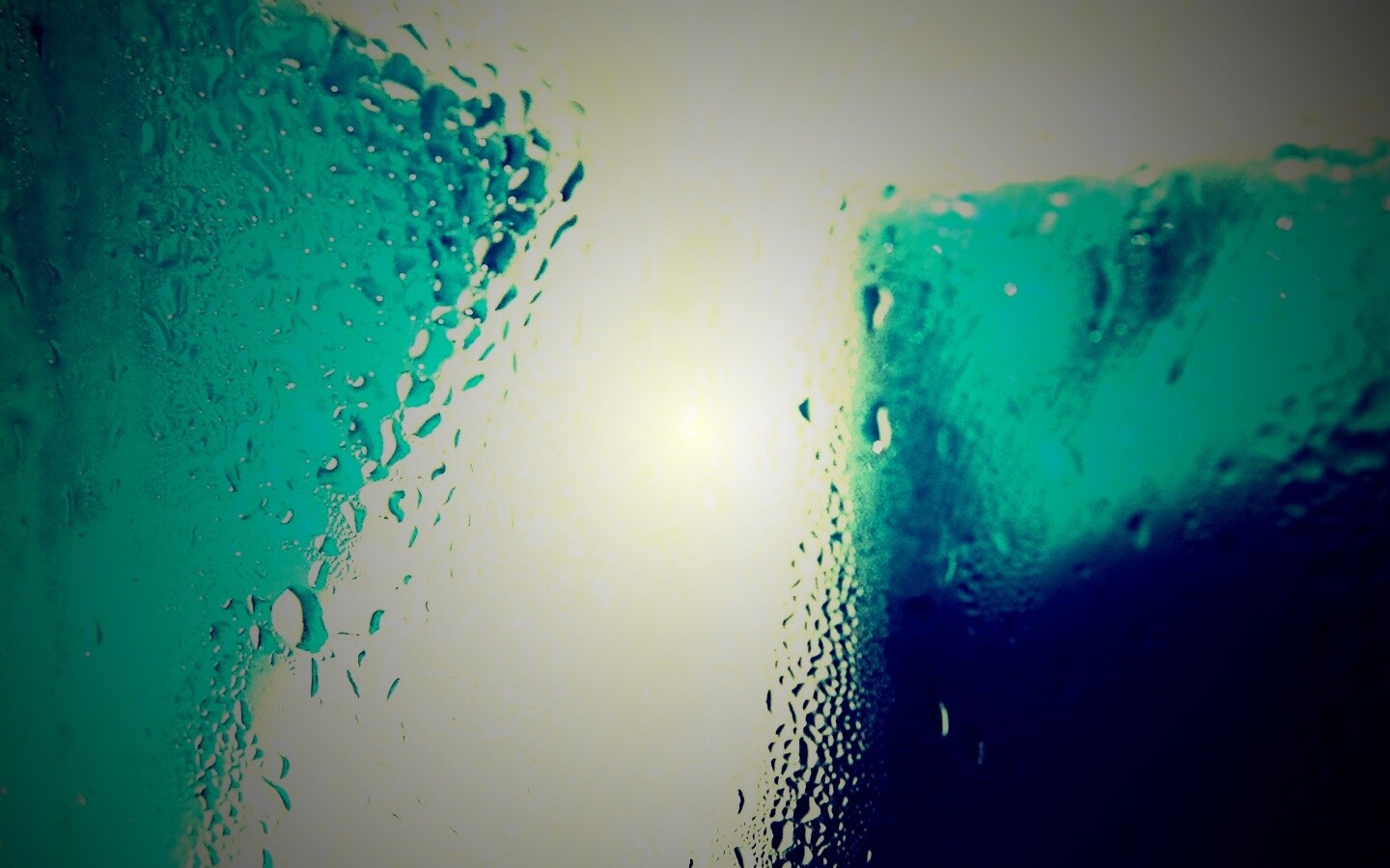 За стеклом обои