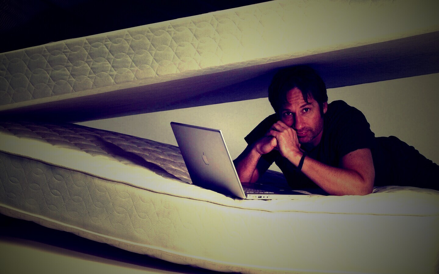 Дэвид Духовны обои