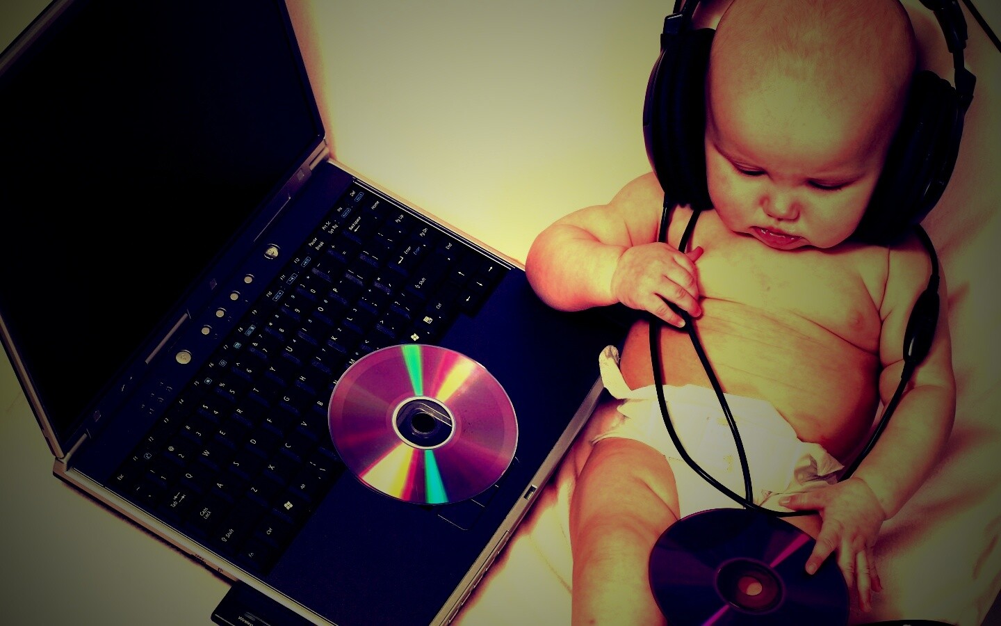 Маленький диск жокей обои