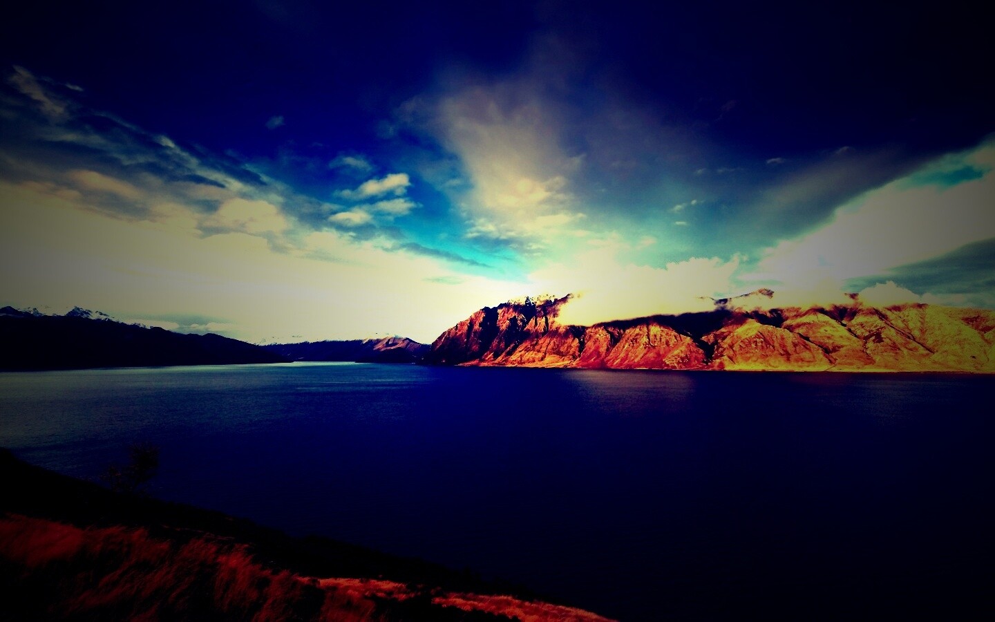 Живописная широкая река обои