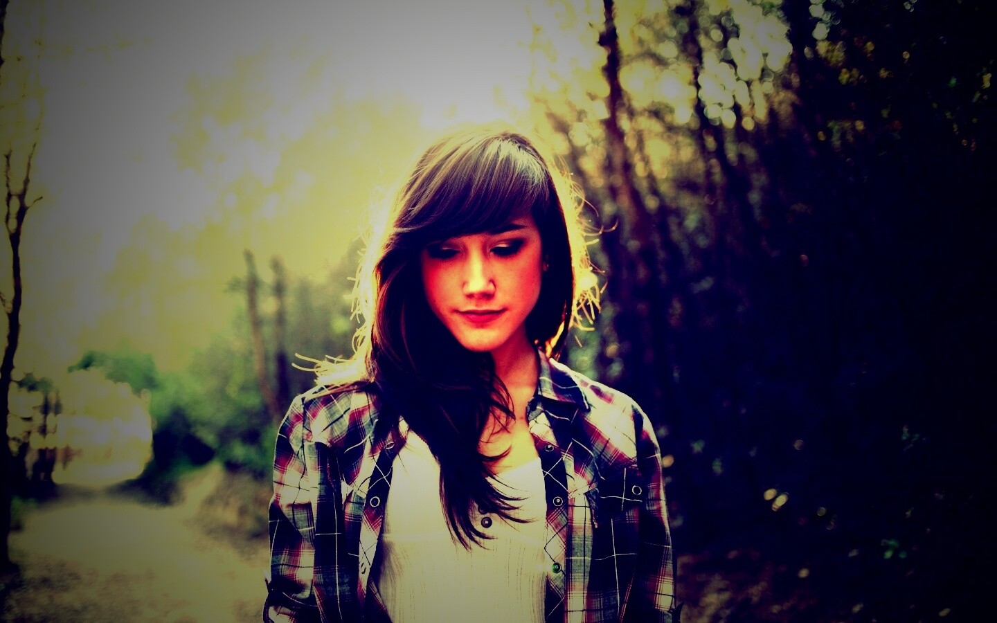 Девушка в парке обои