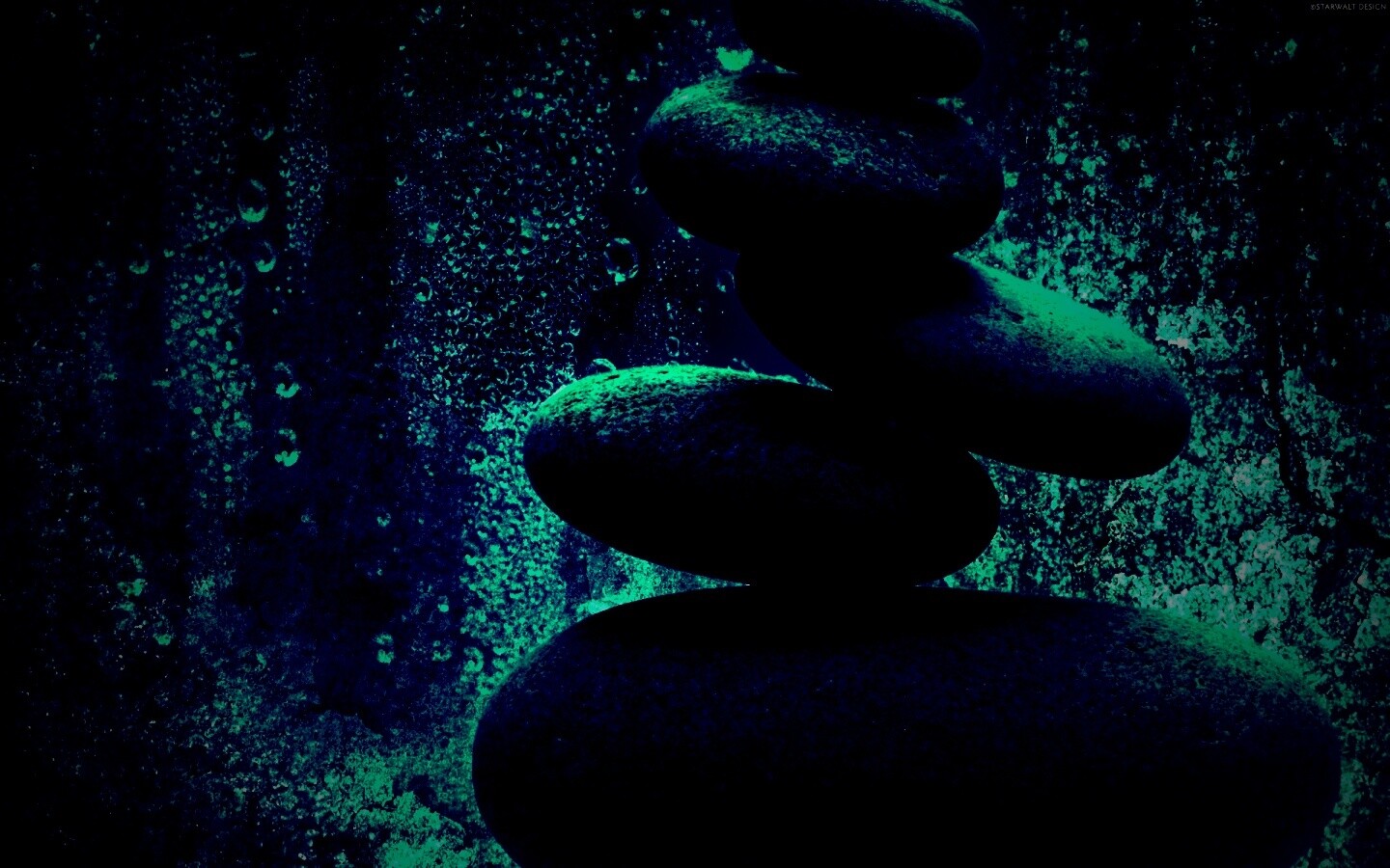 Башня из камней под водой обои