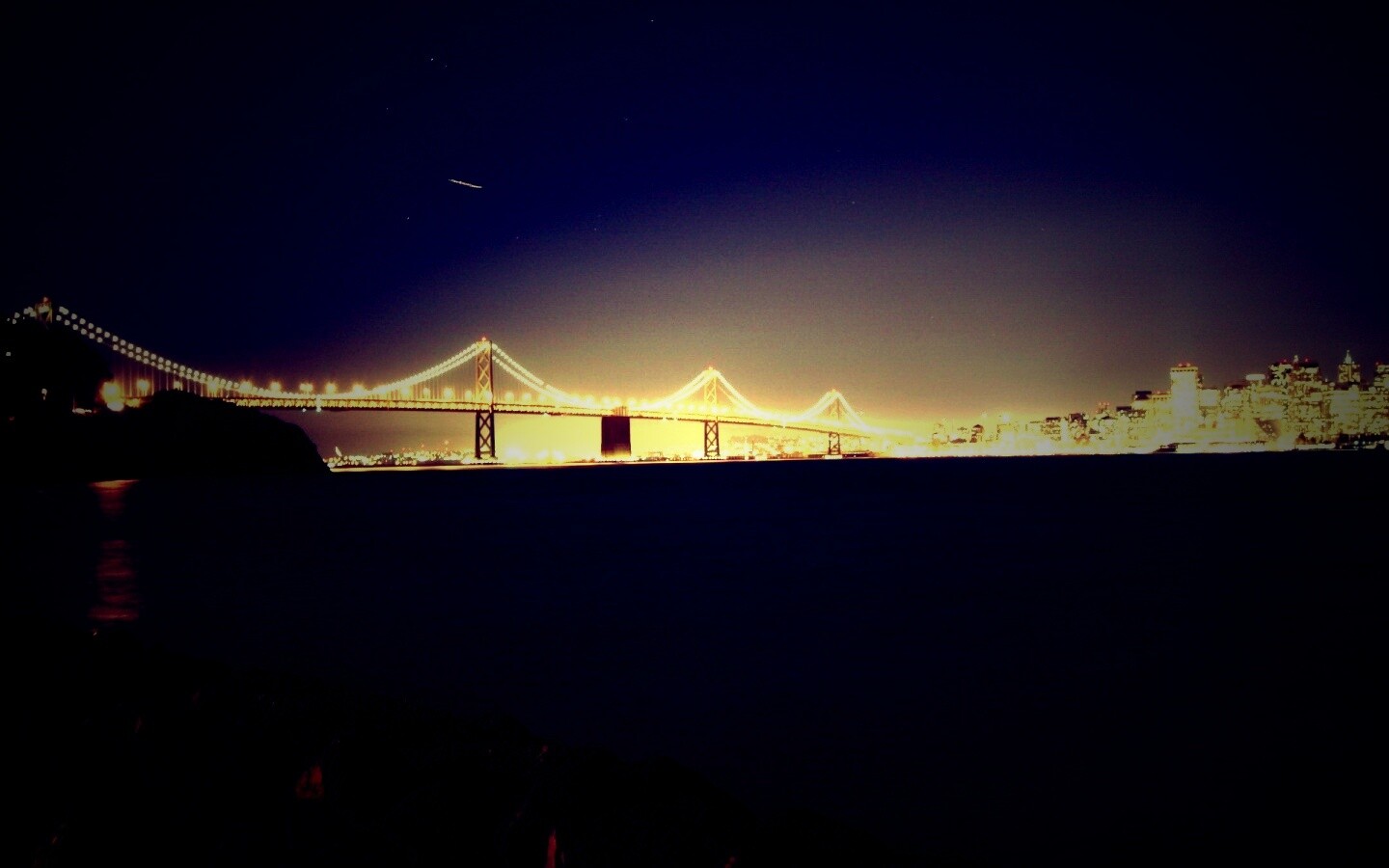 Вид на ночной мост обои