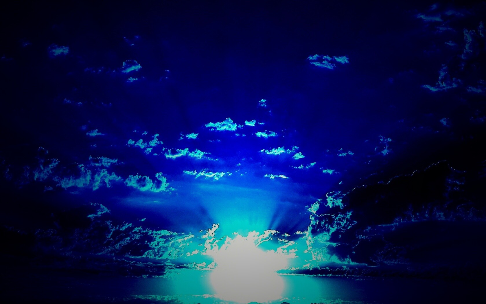 Восход в горах обои