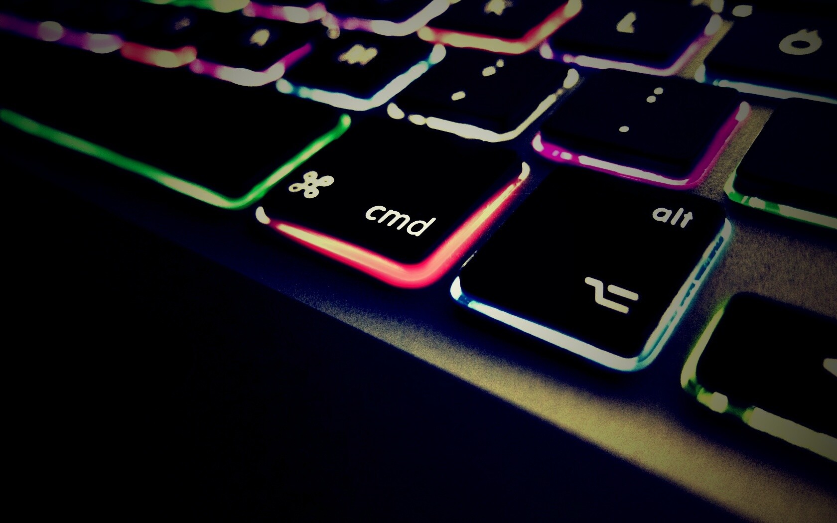 Разноцветная клава макбука обои