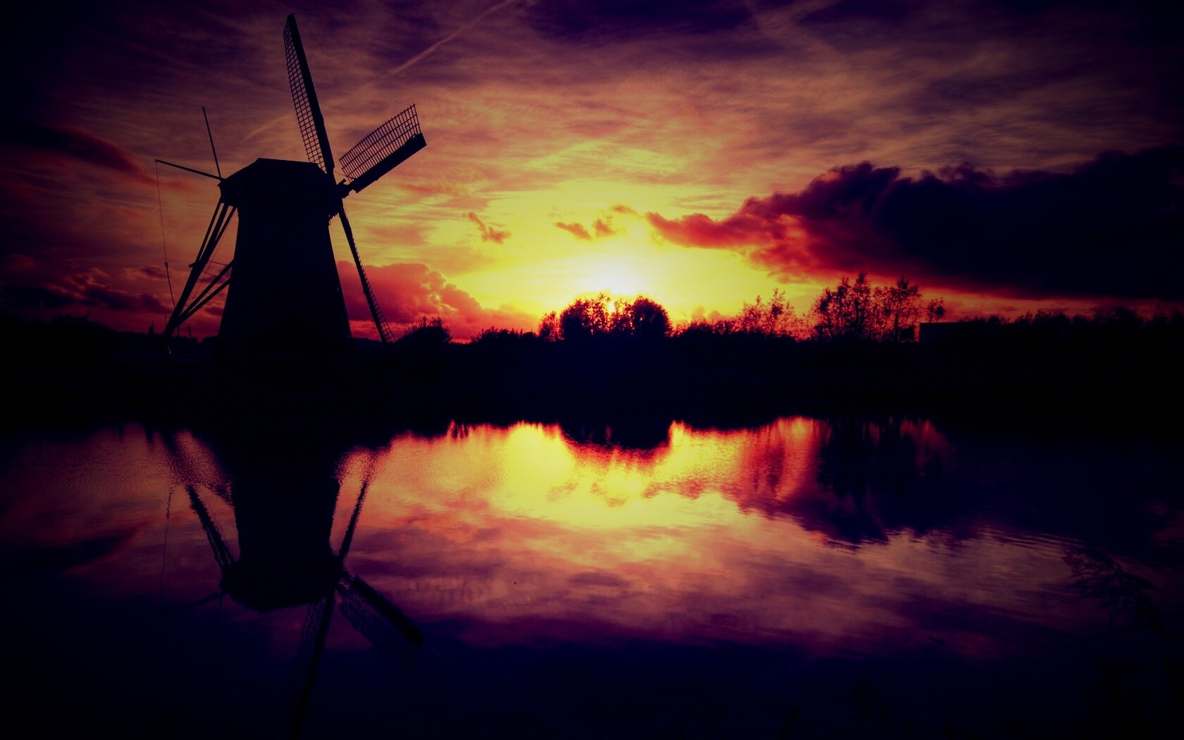 Мельница на озере обои