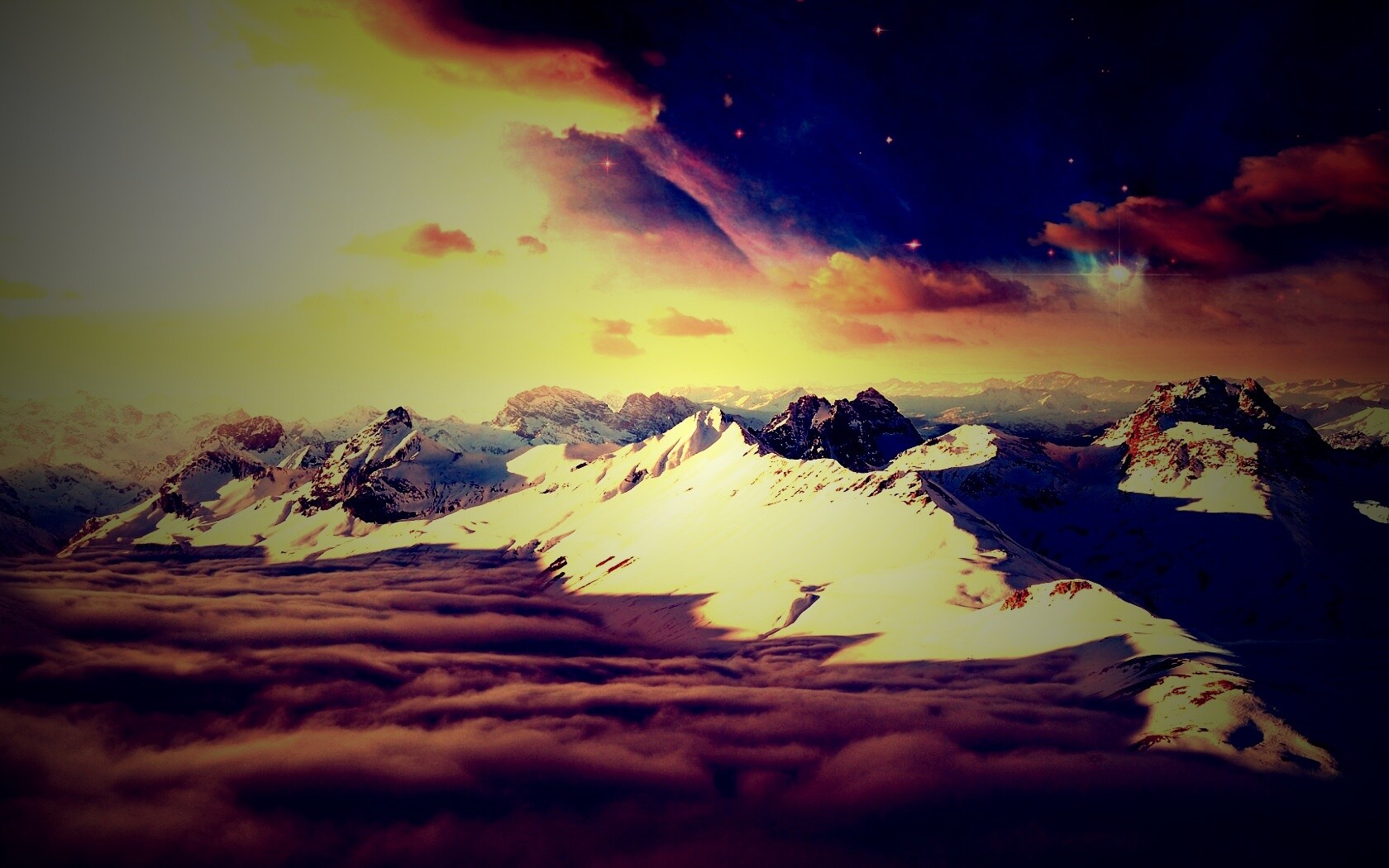 Горный хребет над облаками обои