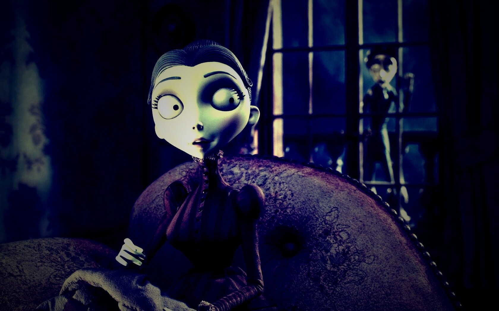 Мертвая невеста вышивает обои