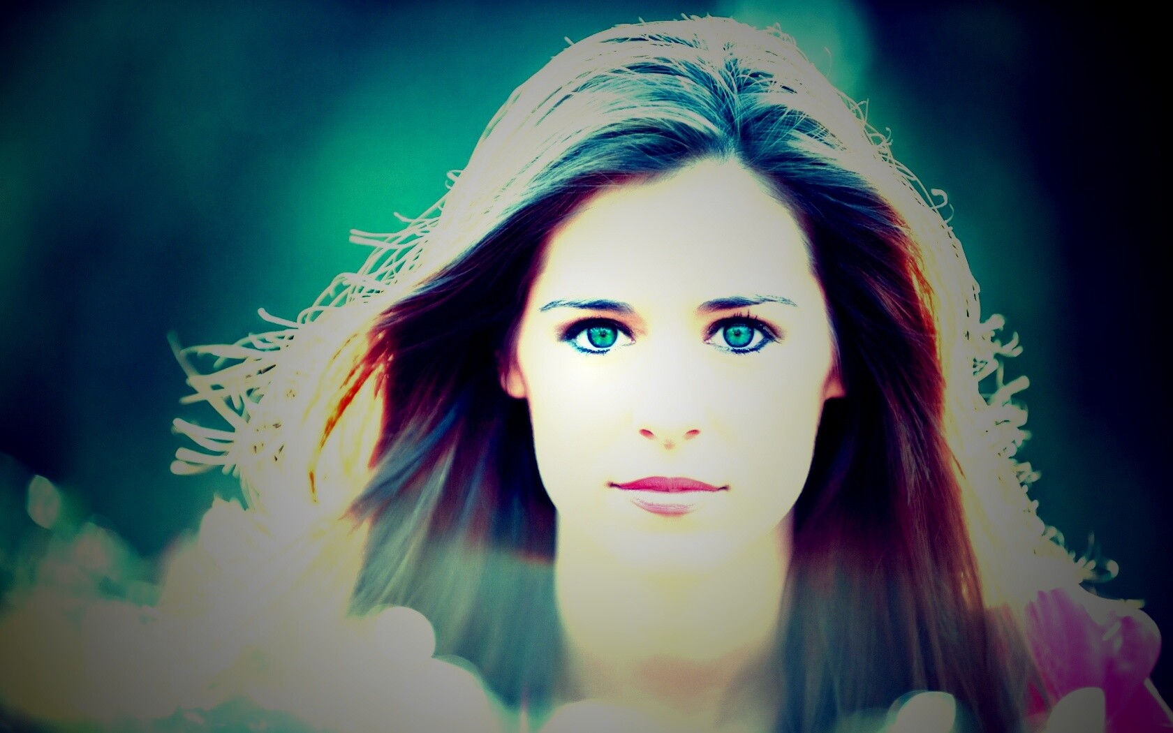 Девушка с голубыми глазами обои