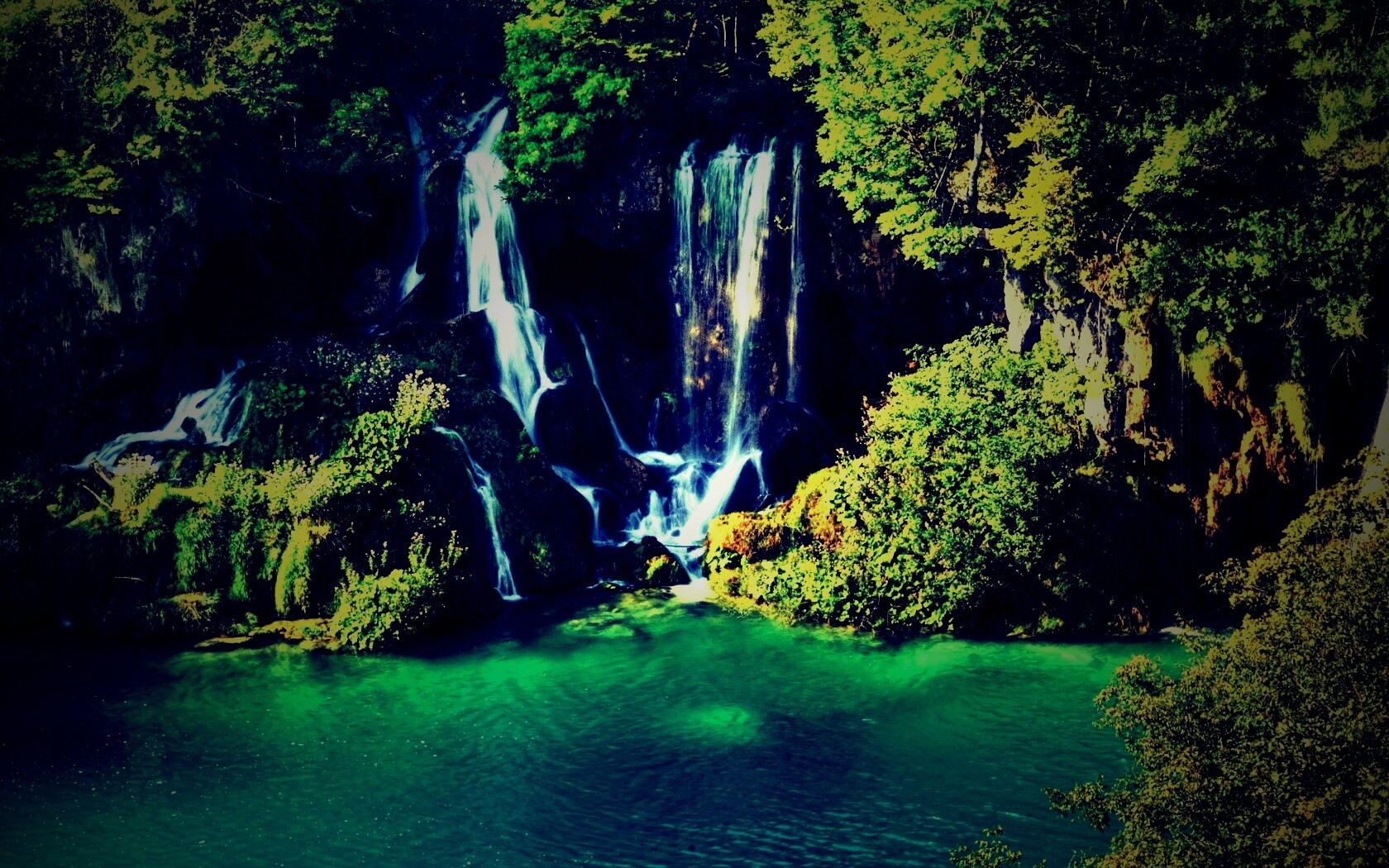 Водопад в дикой природе обои