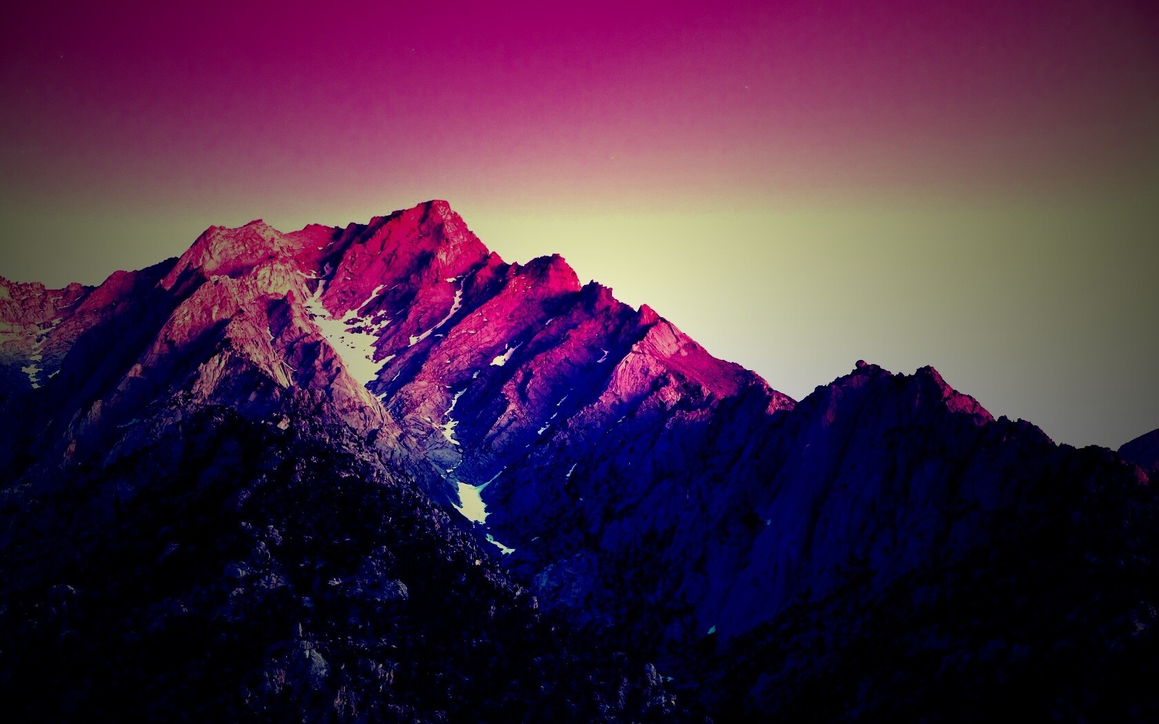 Розовые горы обои