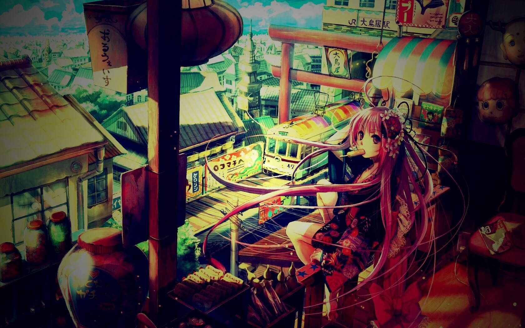 Девочка ест мороженное обои