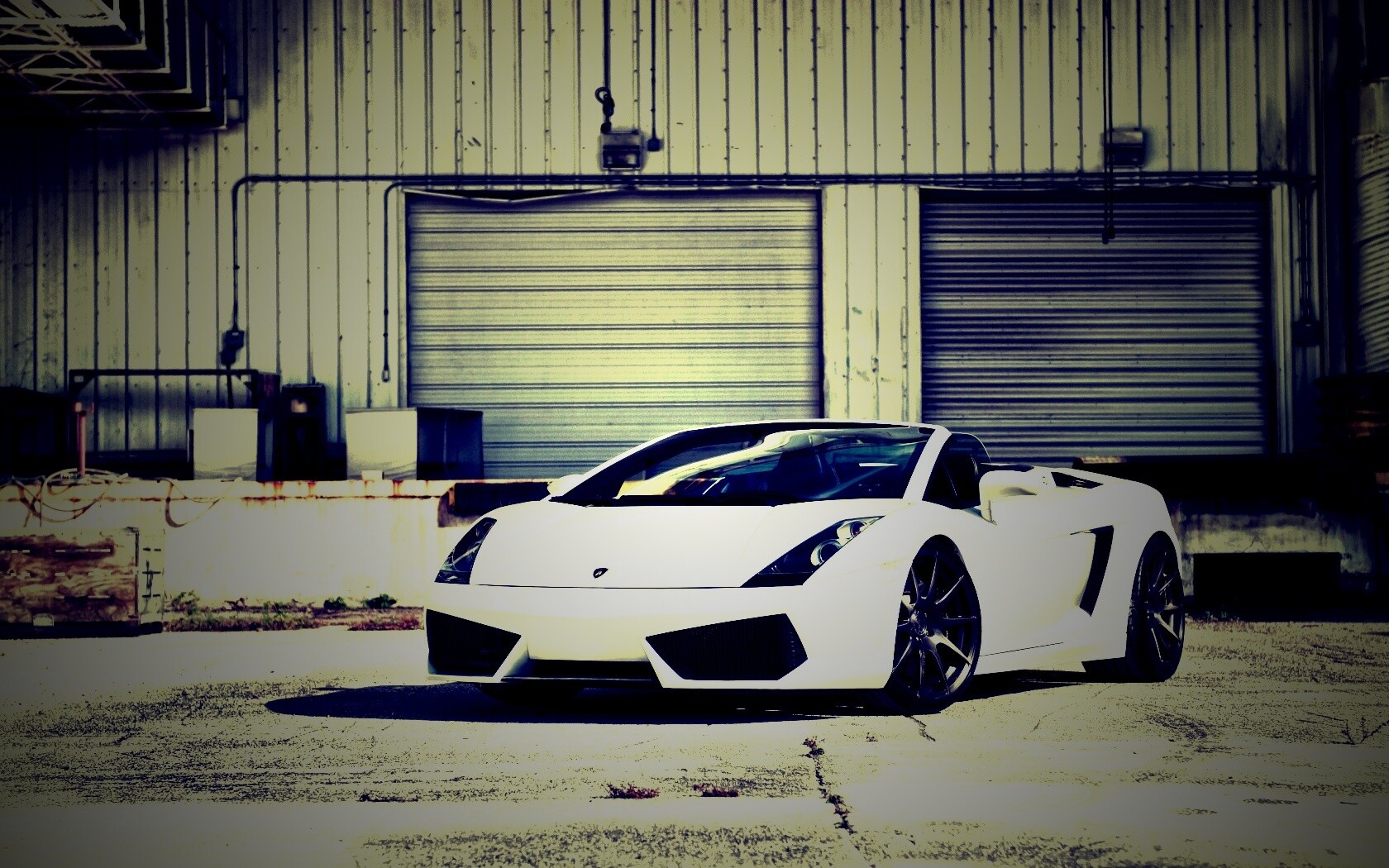 Белый спорткар Ламборгини Галлардо обои