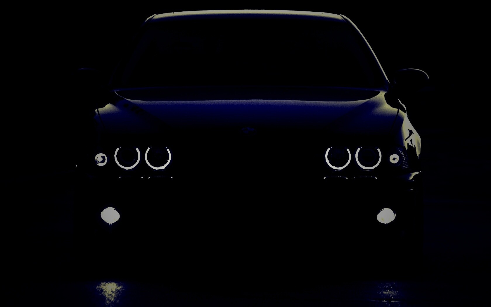 Чёрный BMW обои