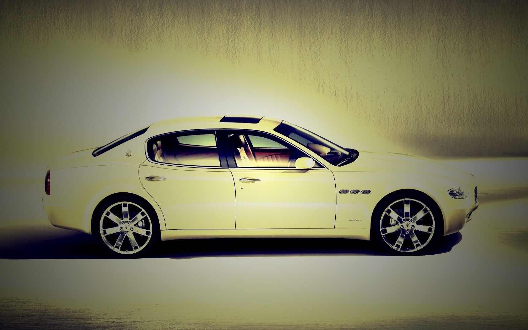 Maserati Quattroporte сбоку обои