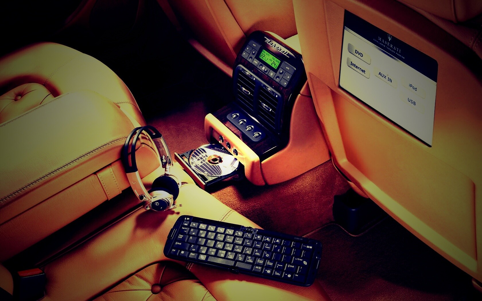 Салон Quattroporte обои