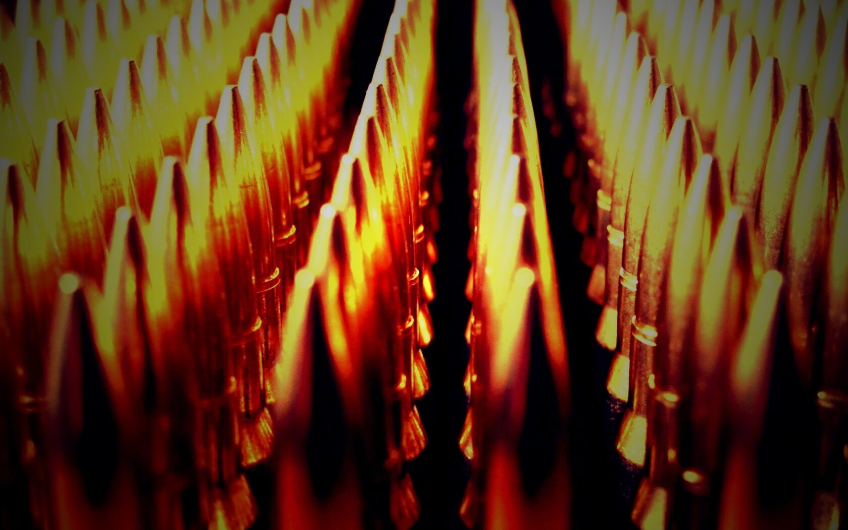 Стройные ряды патронов обои