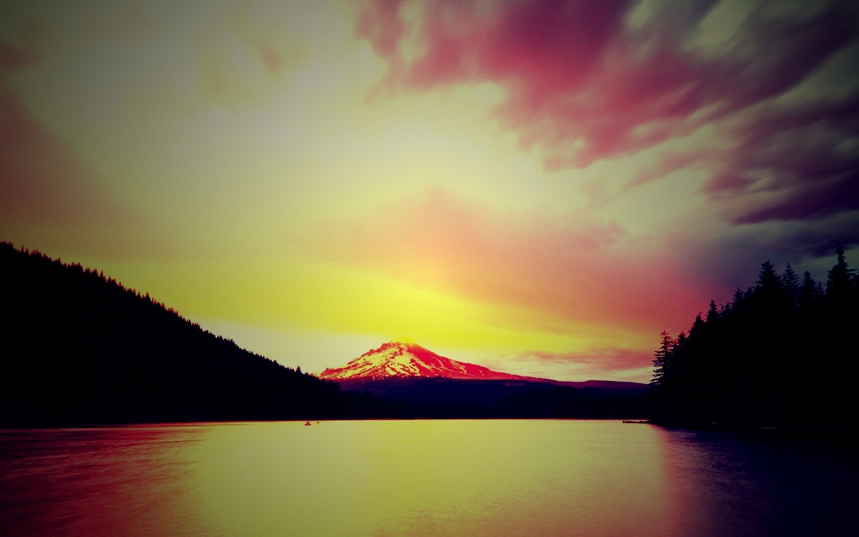 Закат над горой обои