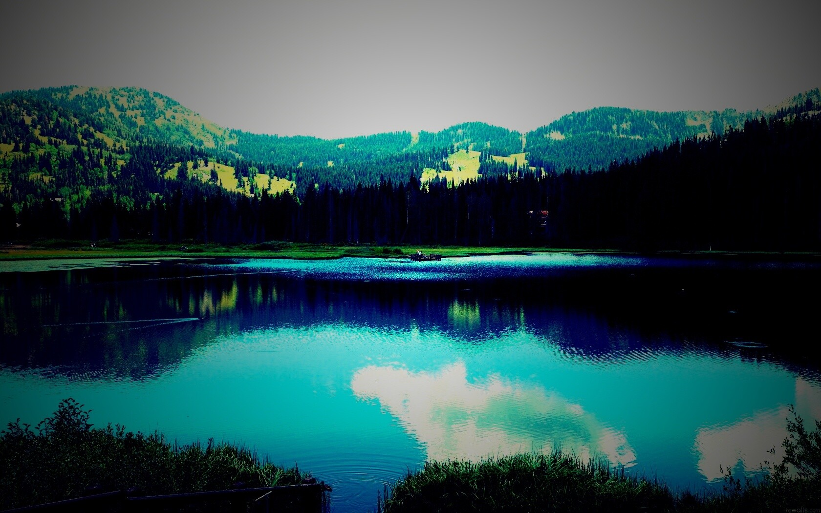 Горное озеро обои