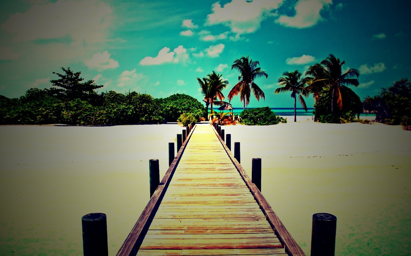 Пирс на тропическом острове обои