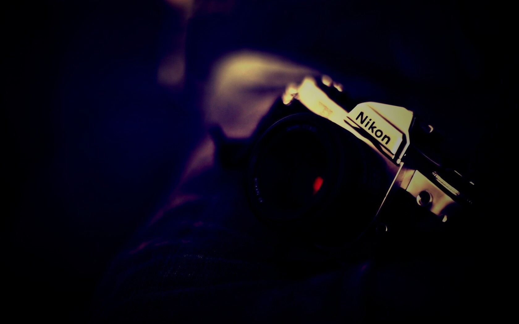 Плёночный фотоаппарат Nikon обои