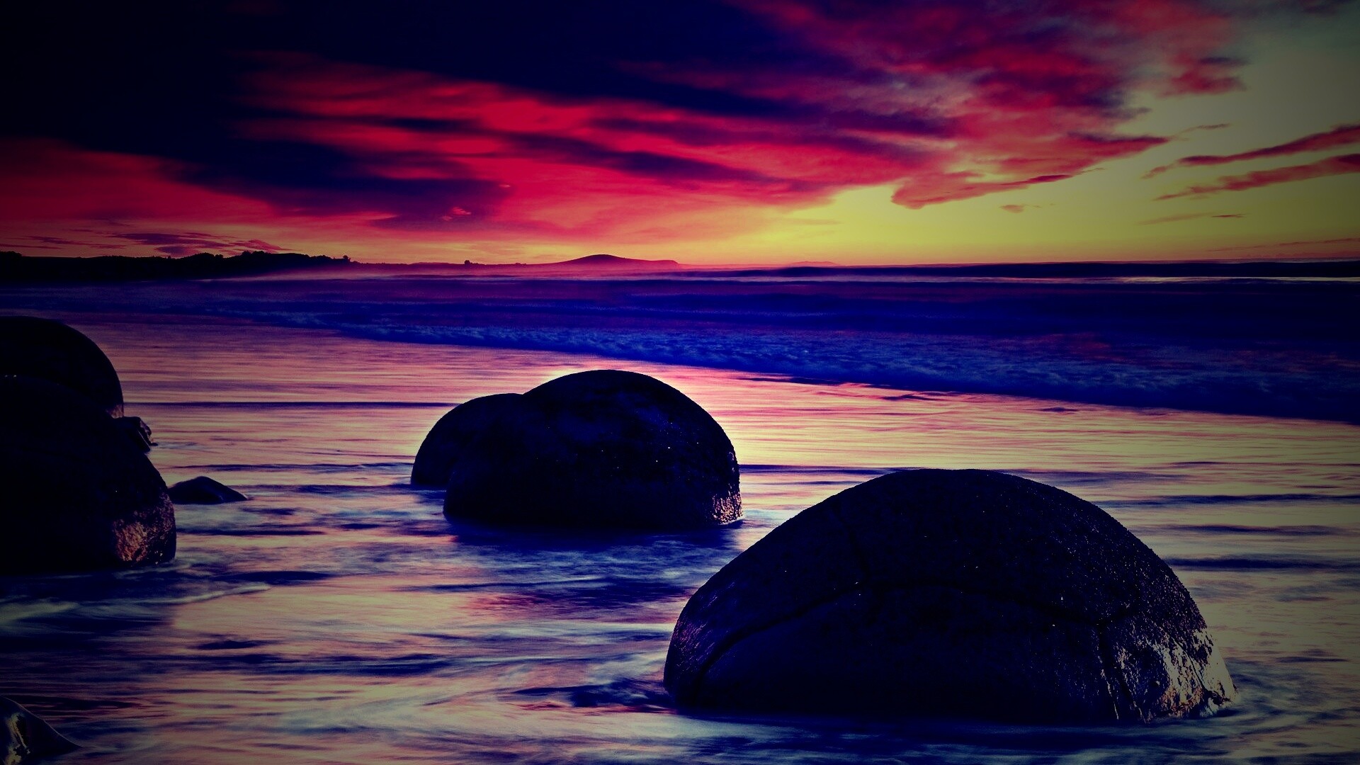 Камни в морском прибое обои