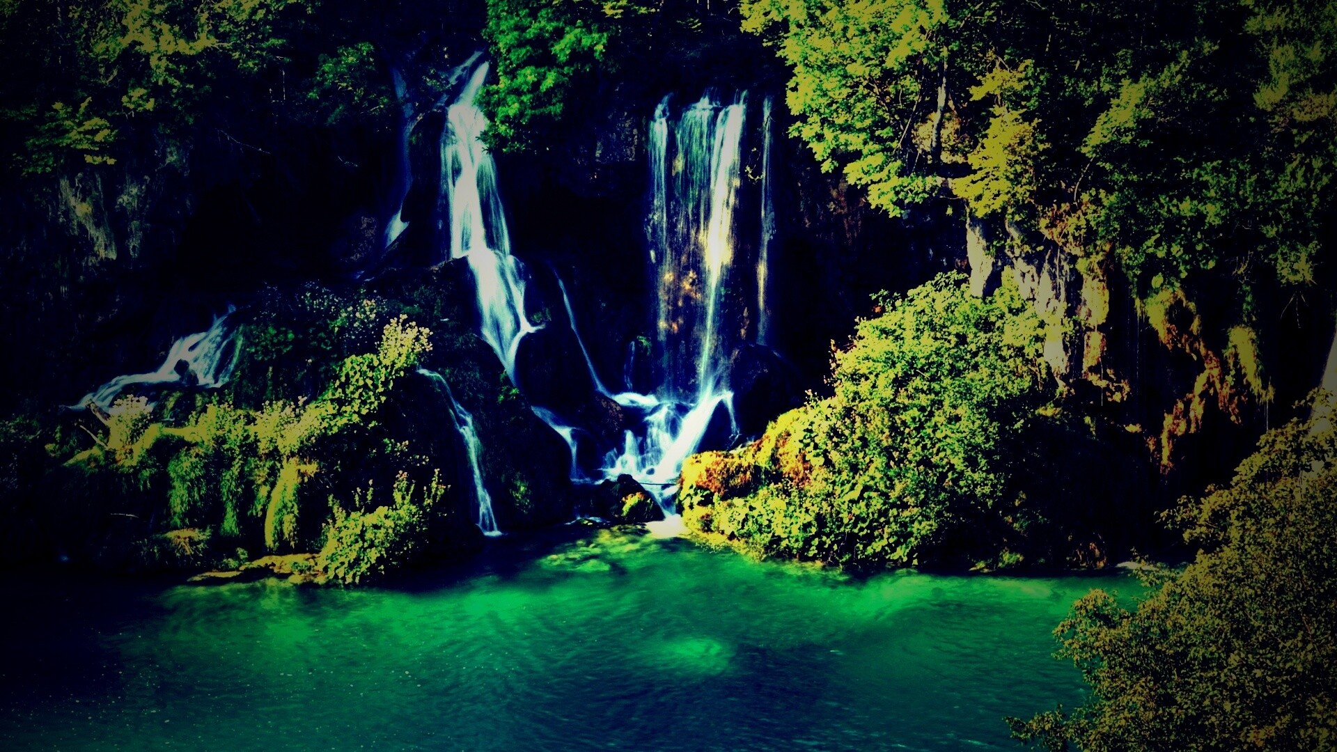 Водопад в дикой природе обои