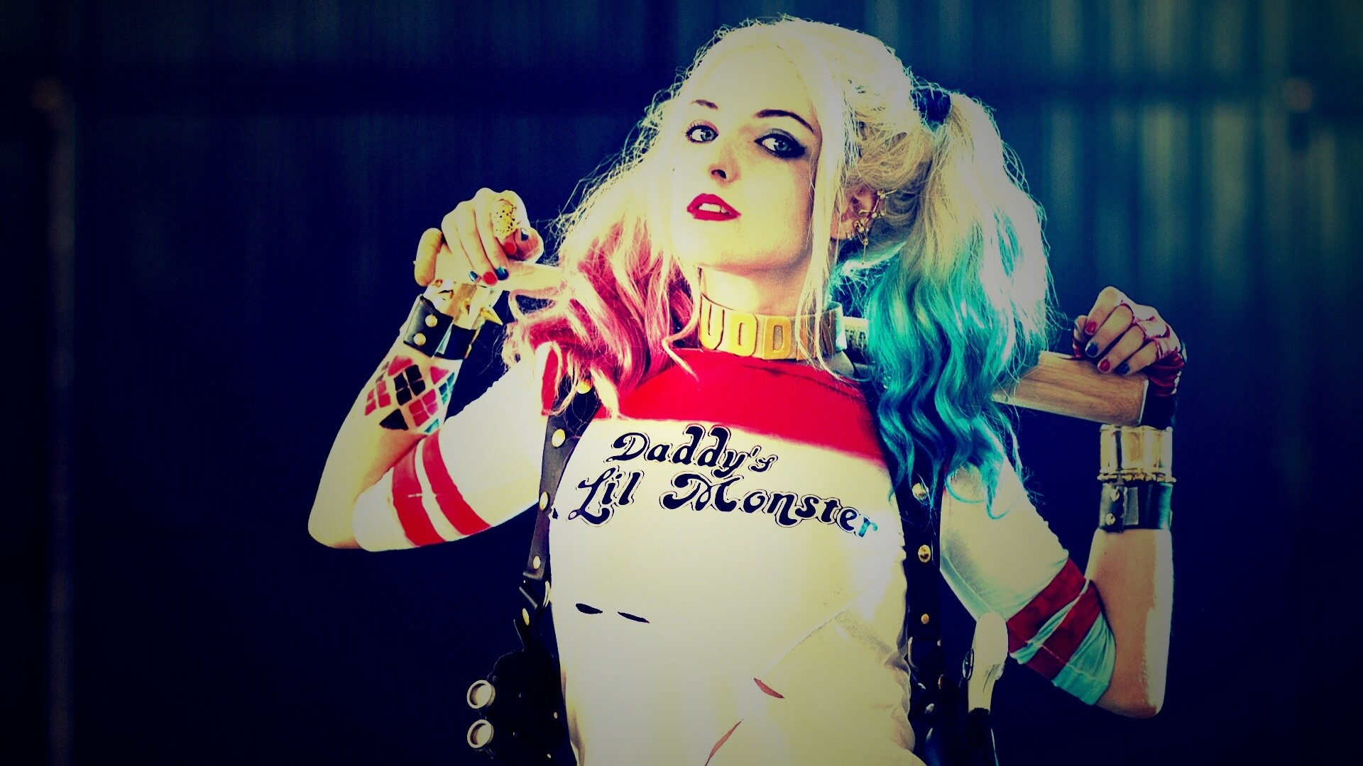 Daddy's lil monster обои