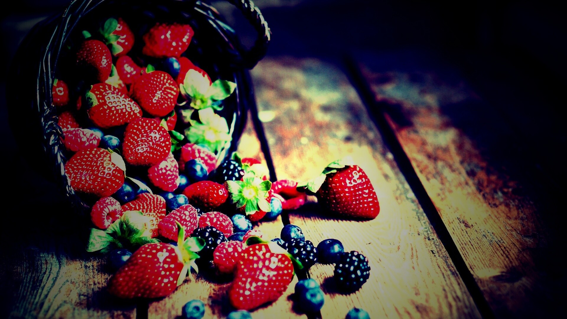 Ягодное лукошко обои