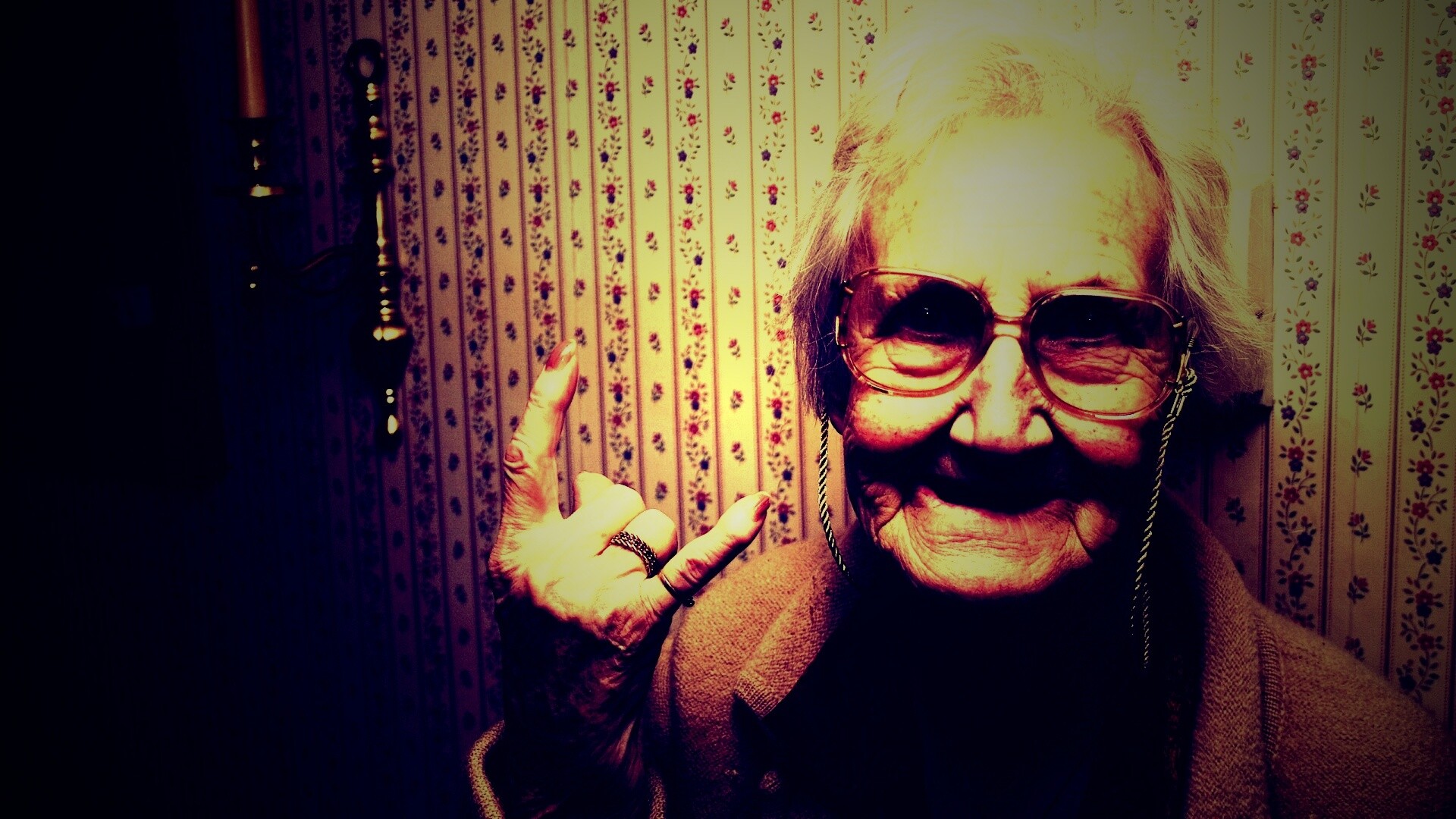 Чумовая бабуся обои