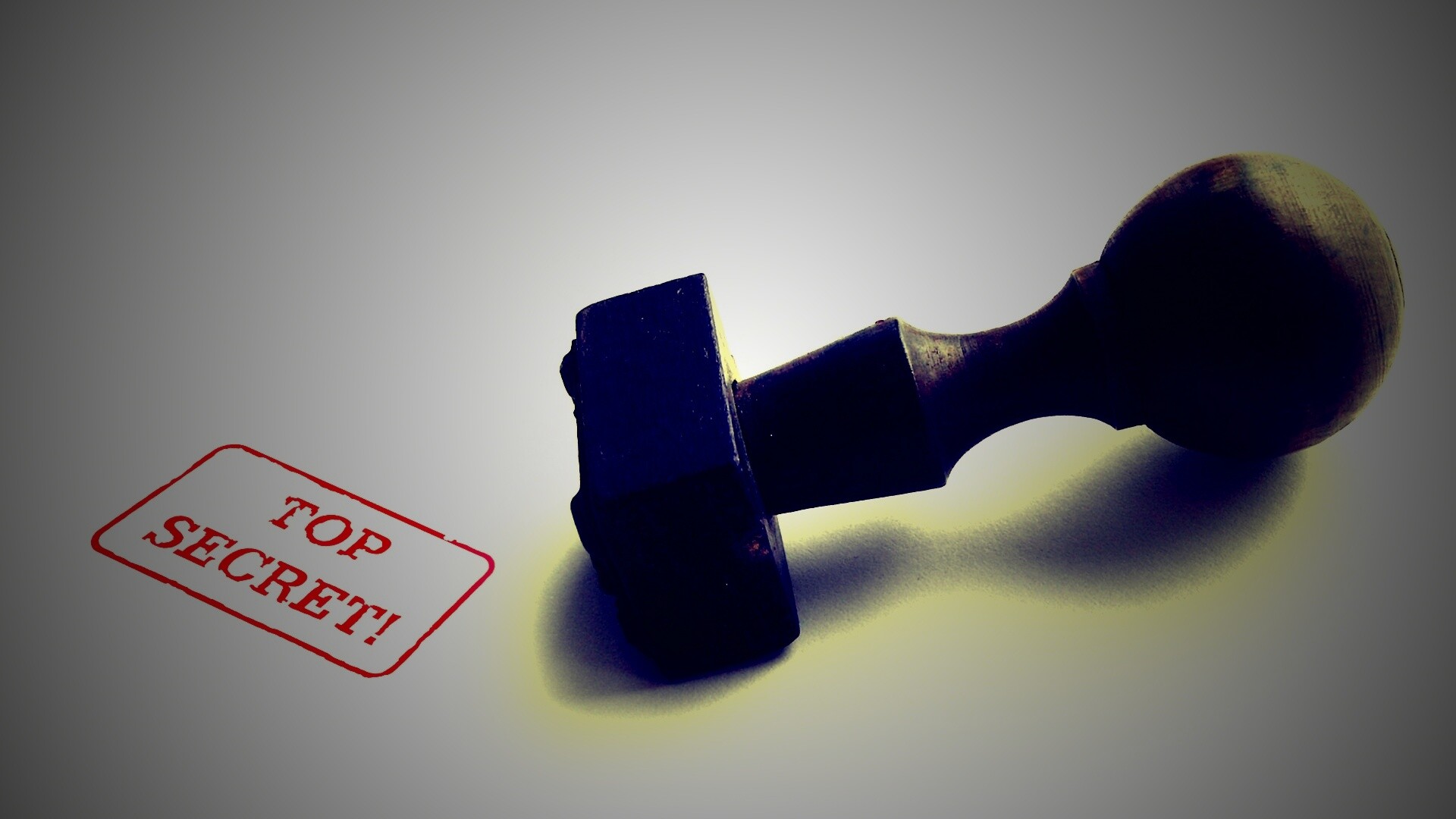 Top Secret обои