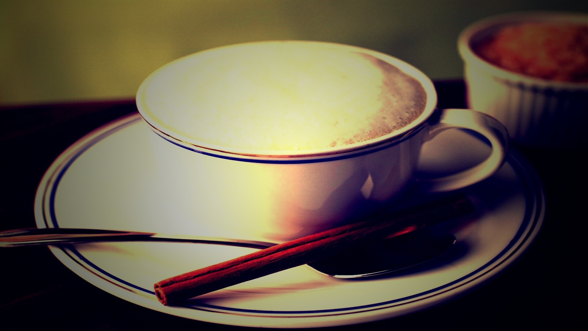 Чашечка кофе с корицей обои