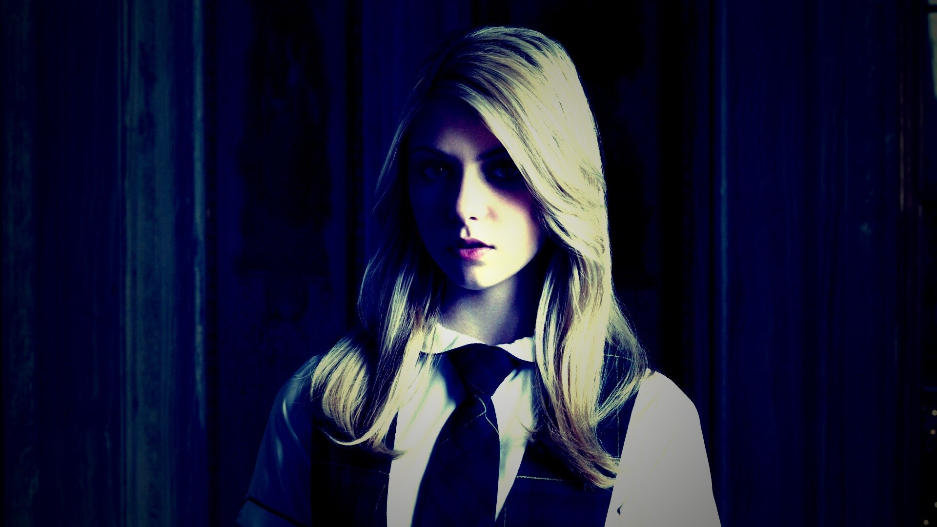 Тейлор Момсен обои