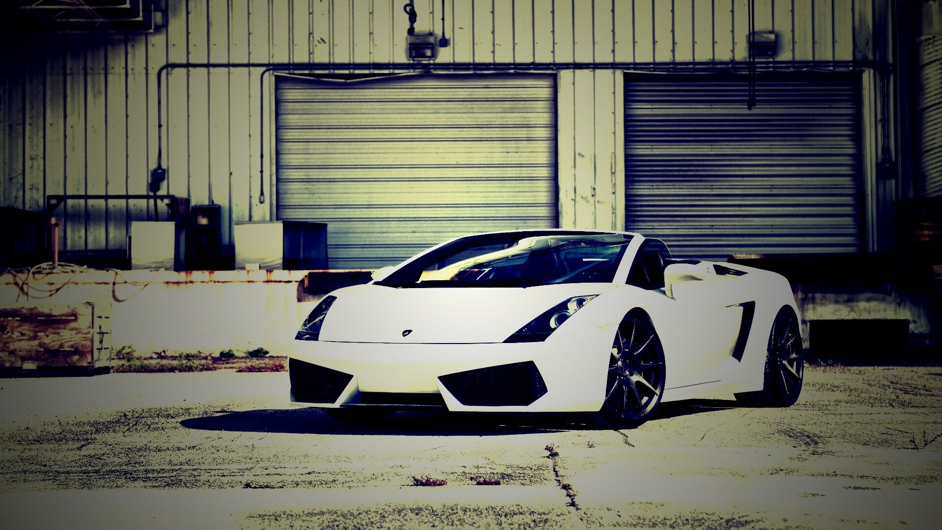 Белый спорткар Ламборгини Галлардо обои