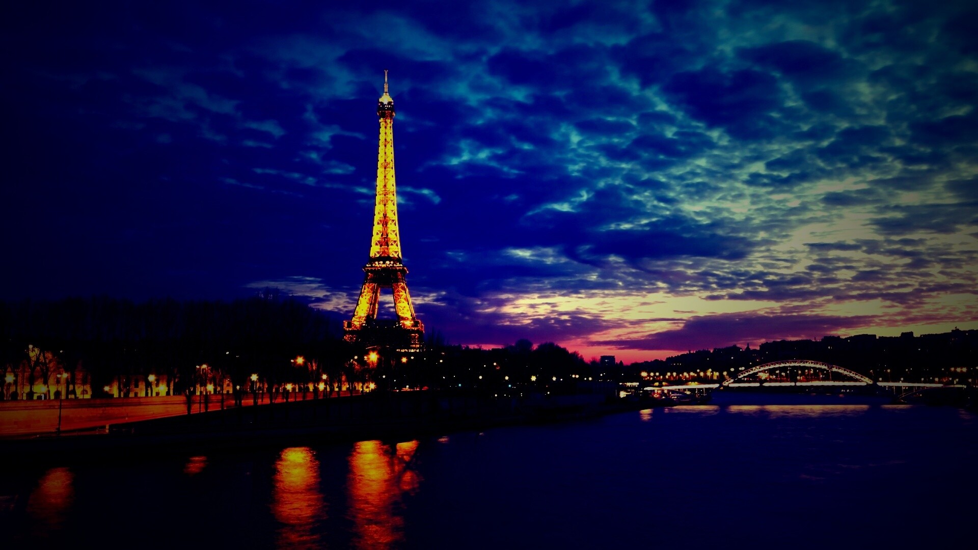 Эйфелева башня в Париже обои