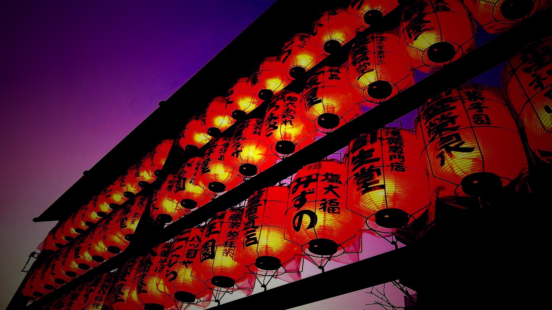 Японские фонарики вечером обои