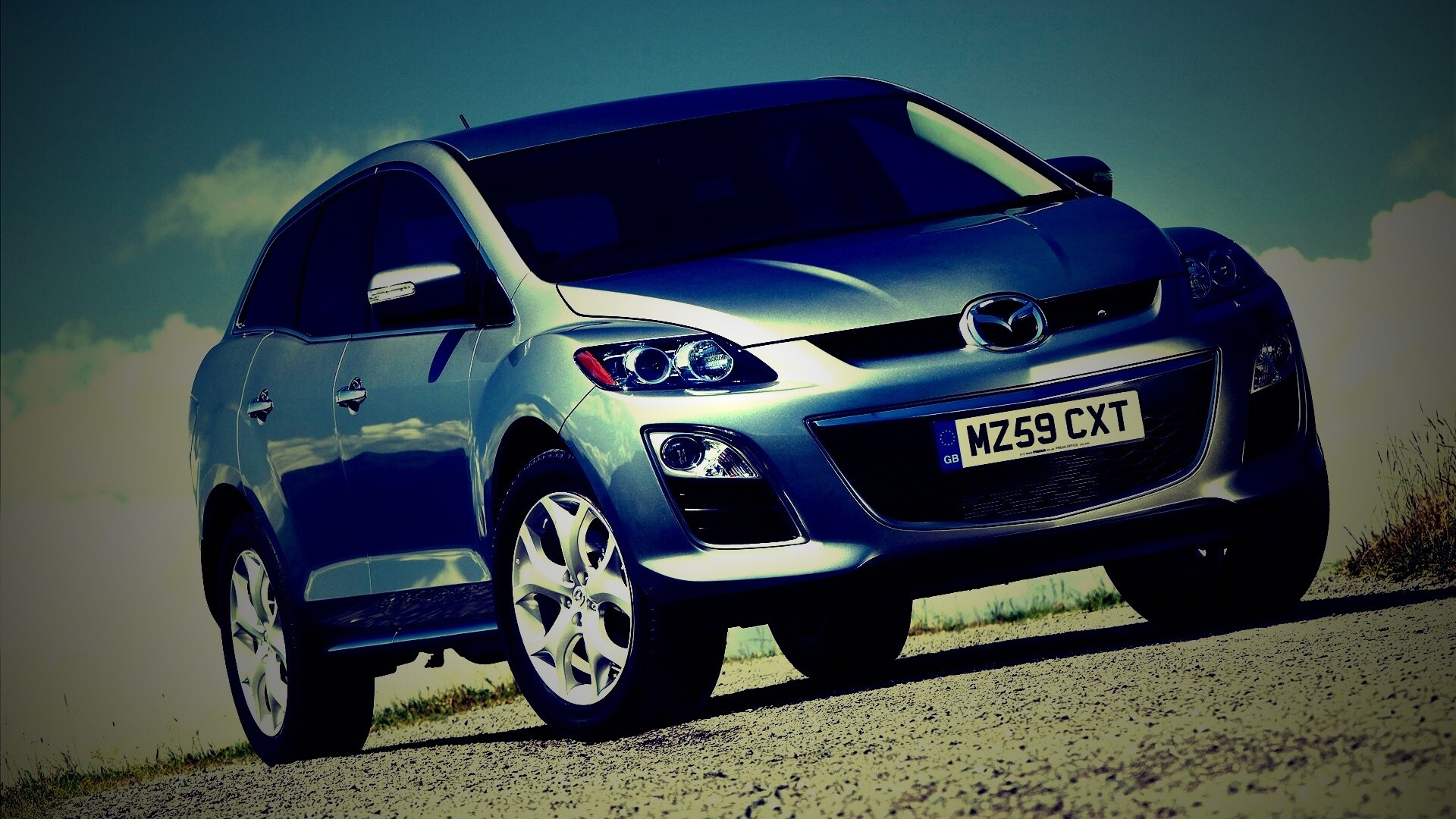 Кроссовер Mazda обои